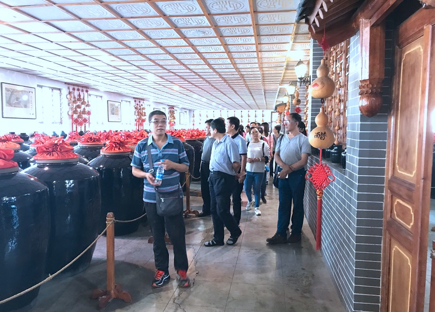 伟德国际1946开展秋游活动